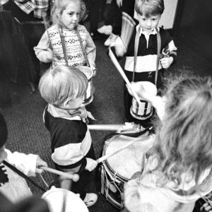 kids playing drums