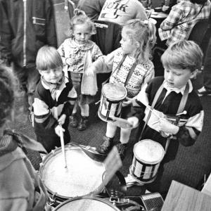 kids playing drums