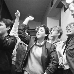 People singing in the pub