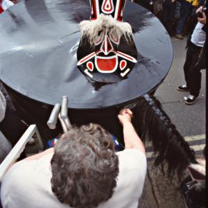 Old Oss shaking hands with woman