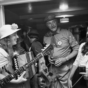 Merrymakers musicians in pub 12