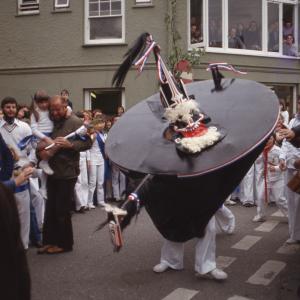 Blue Ribbon oss dancing on road 