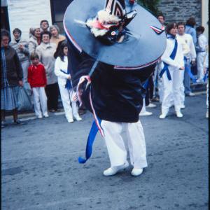 Blue Ribbon Oss dancing