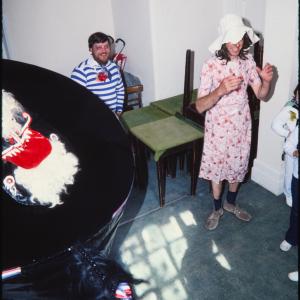 Blue Ribbon, changing rider