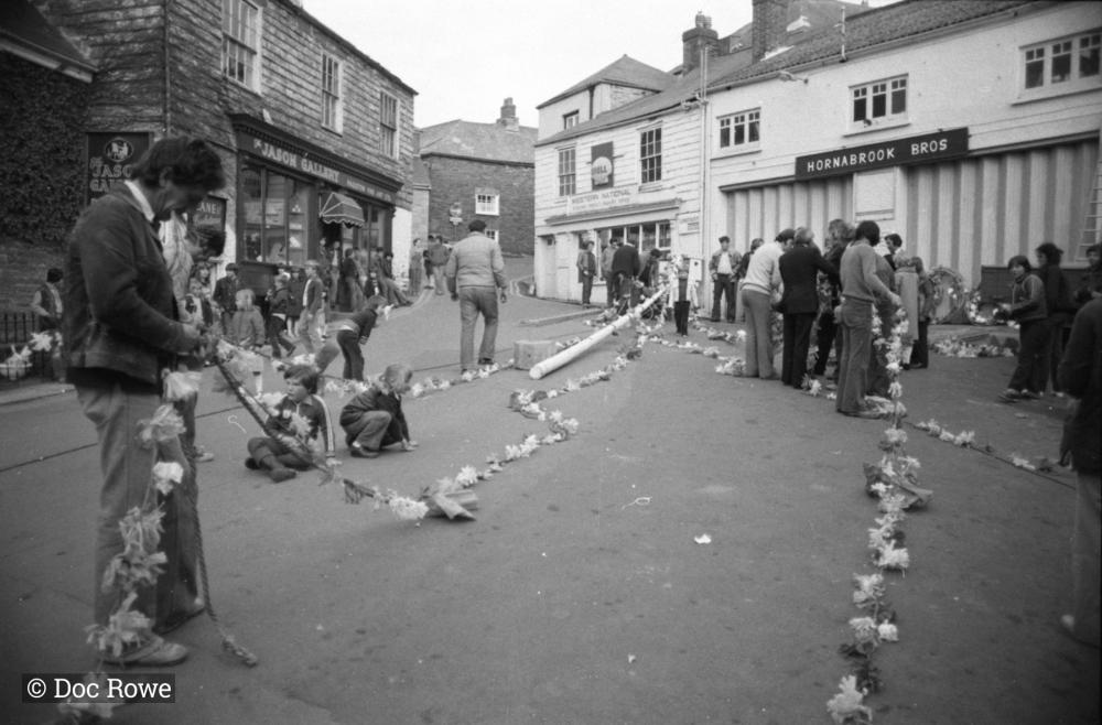 Putting up the maypole 7