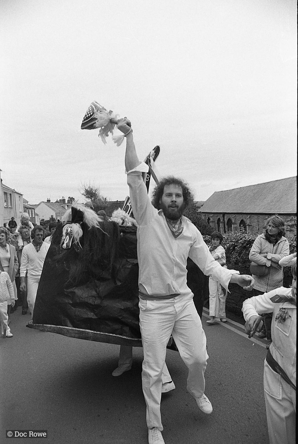 Man teasing the Old Oss