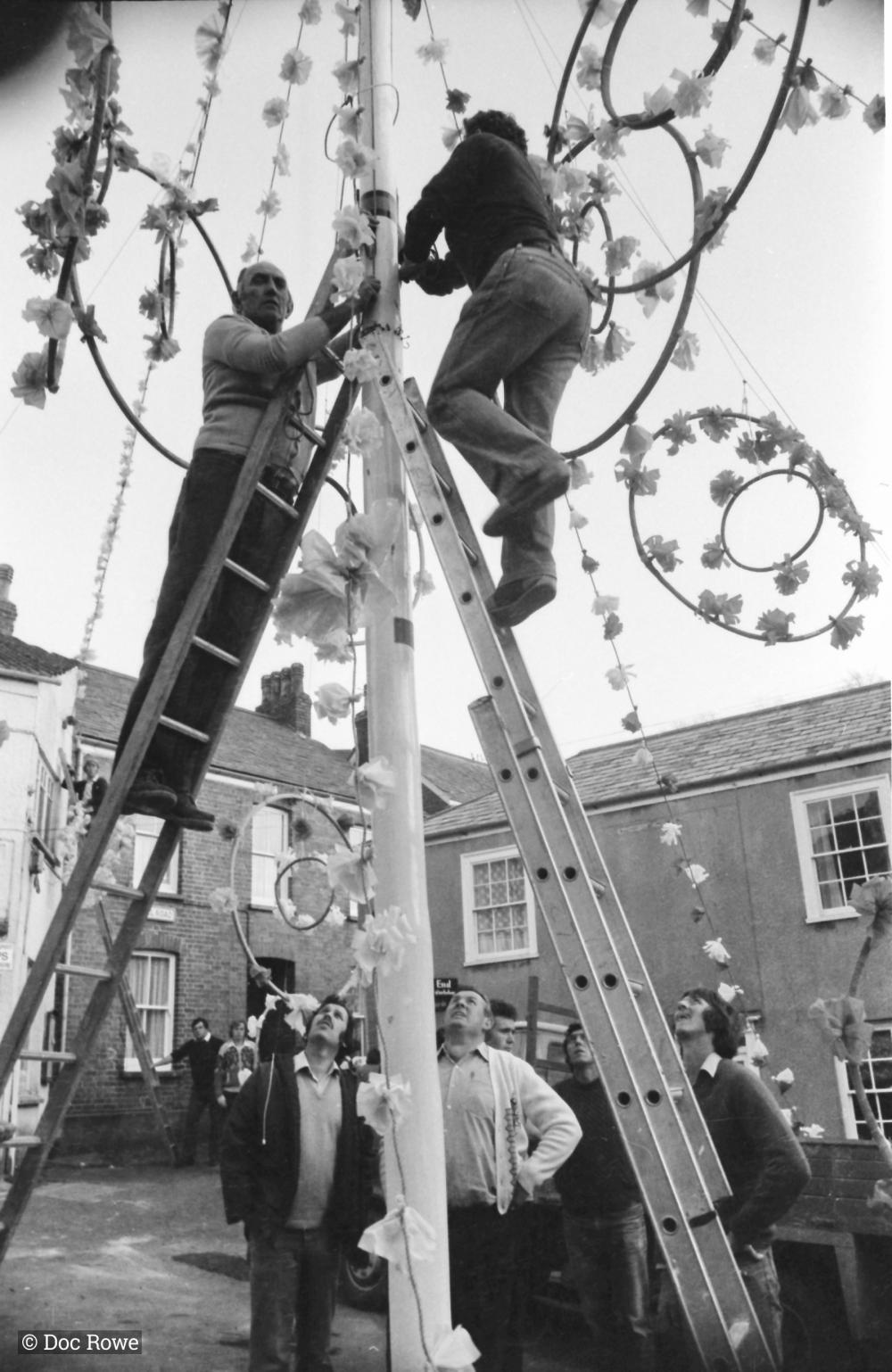 putting up maypole