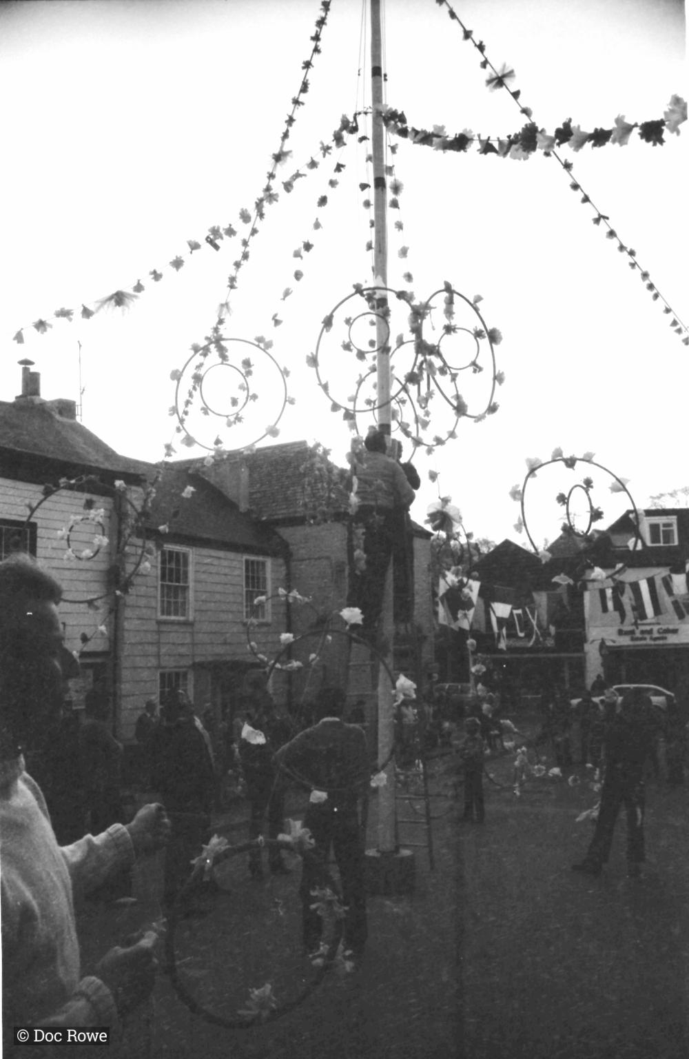 putting up maypole