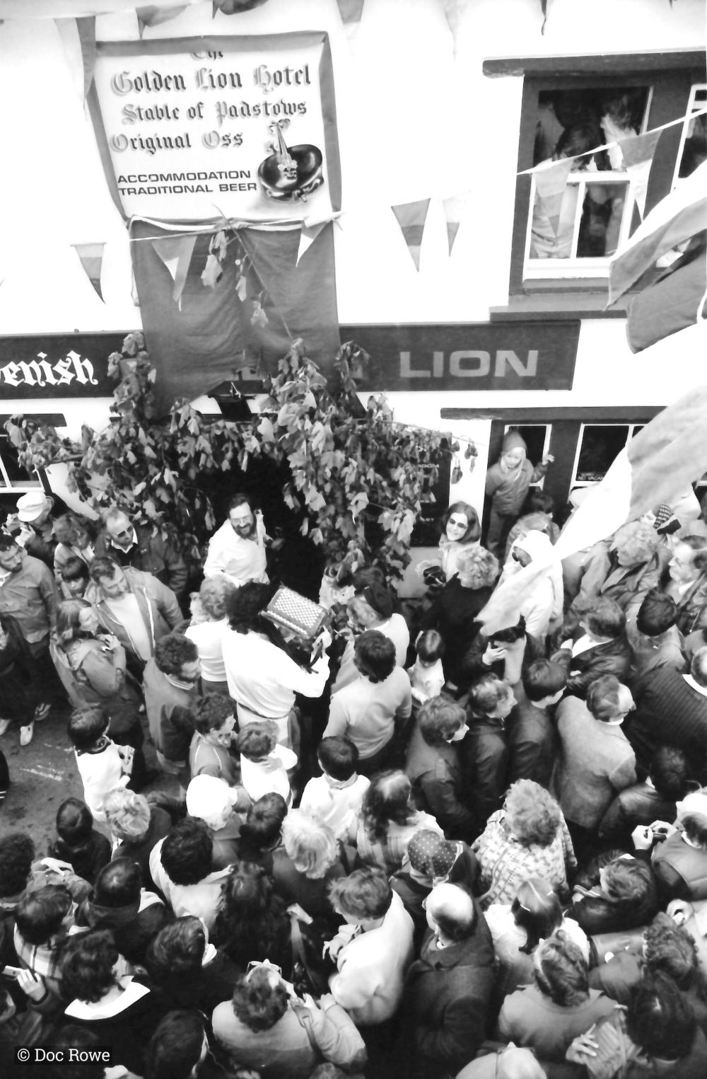 11 o'clock at golden lion