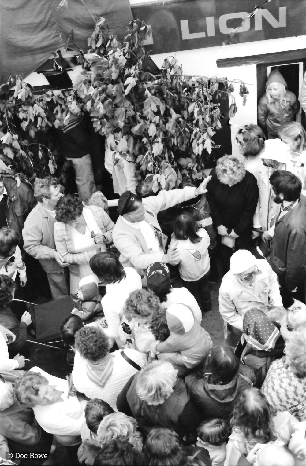 11 o'clock at golden lion