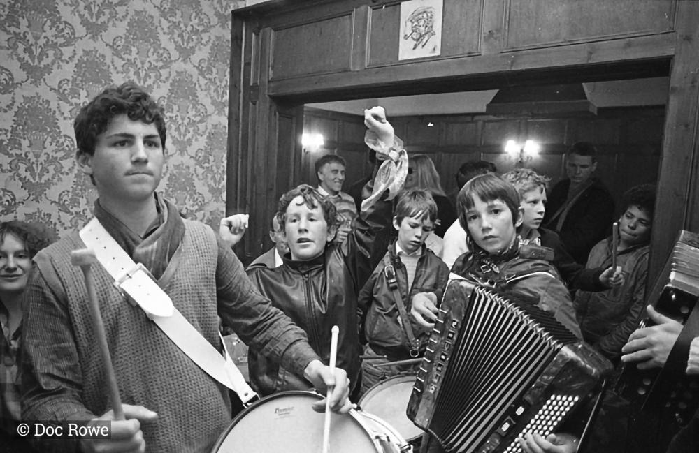 Musicians in the pub