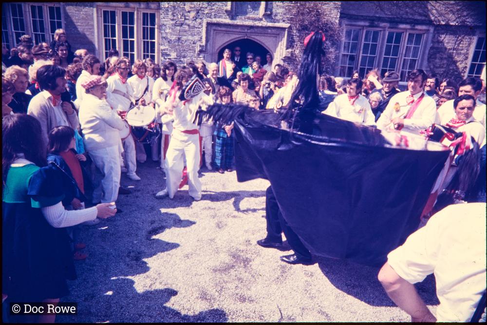 Old Oss and teaser dancing at Prideaux Place