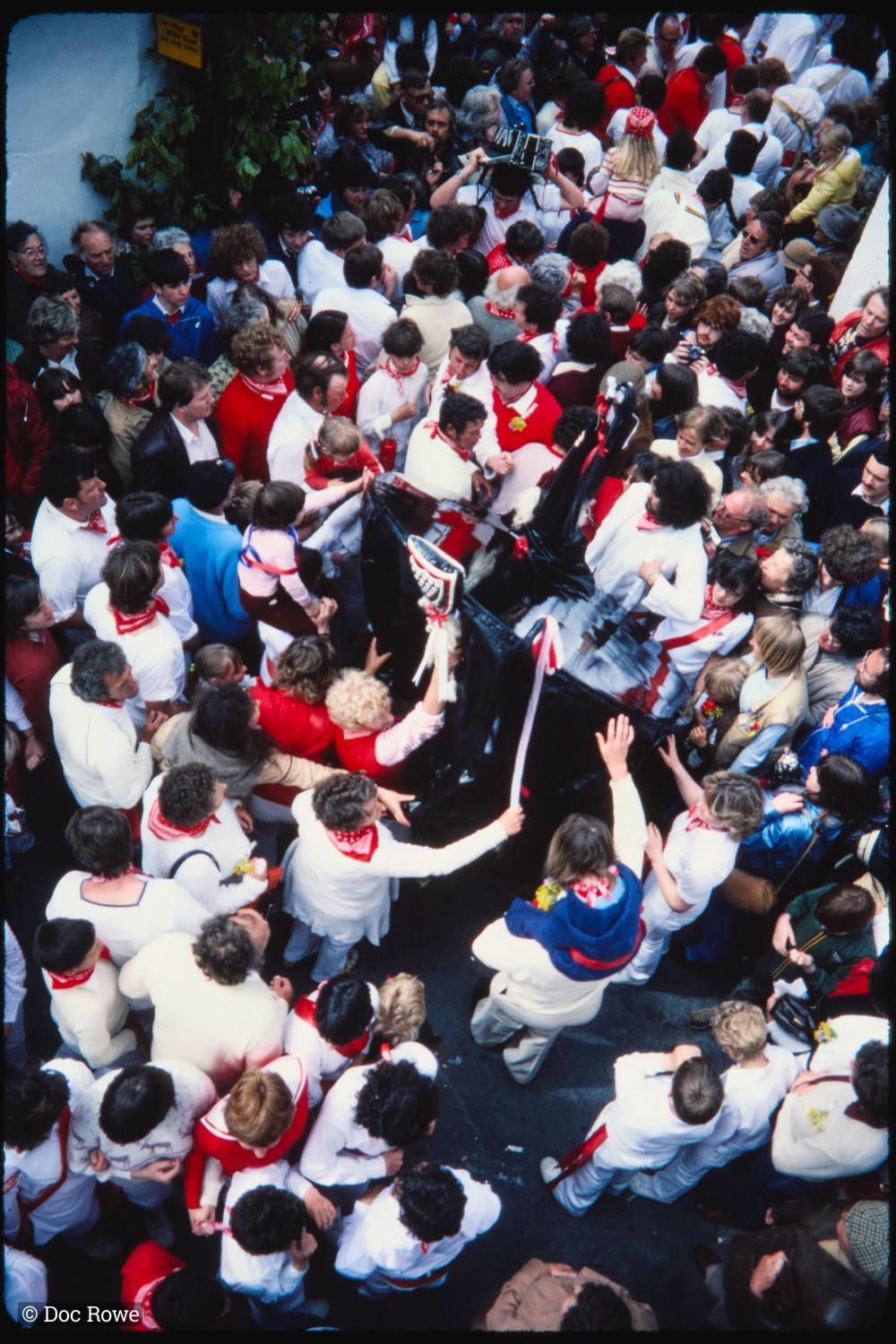 Old Oss being teased outside the Golden Lion