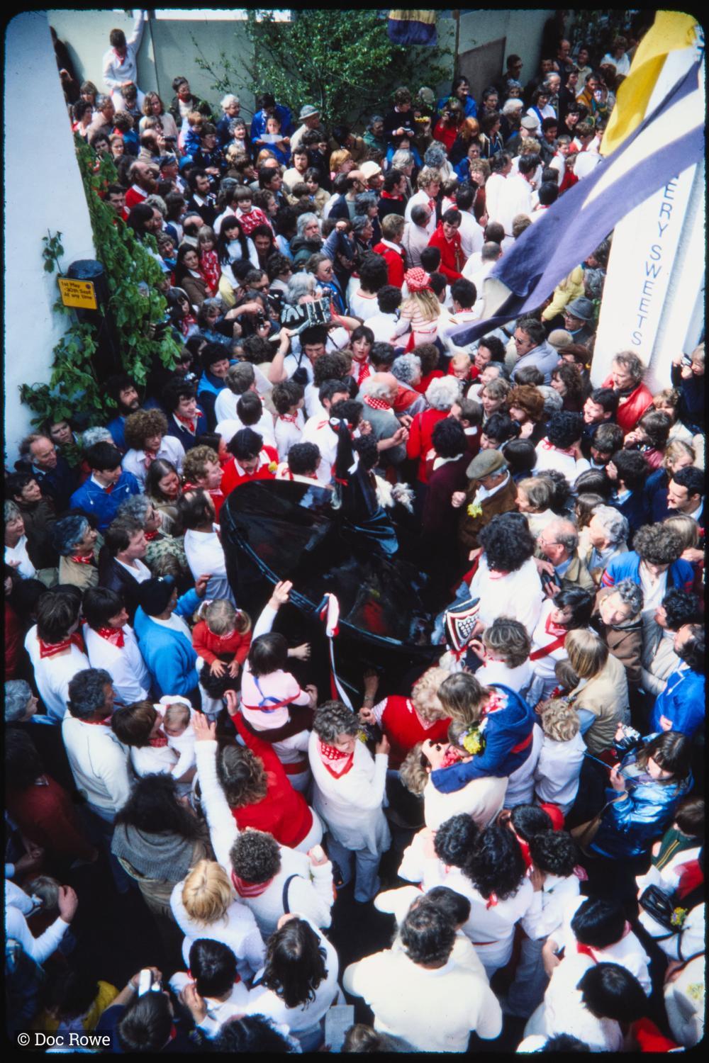 Old Oss being teased outside the Golden Lion