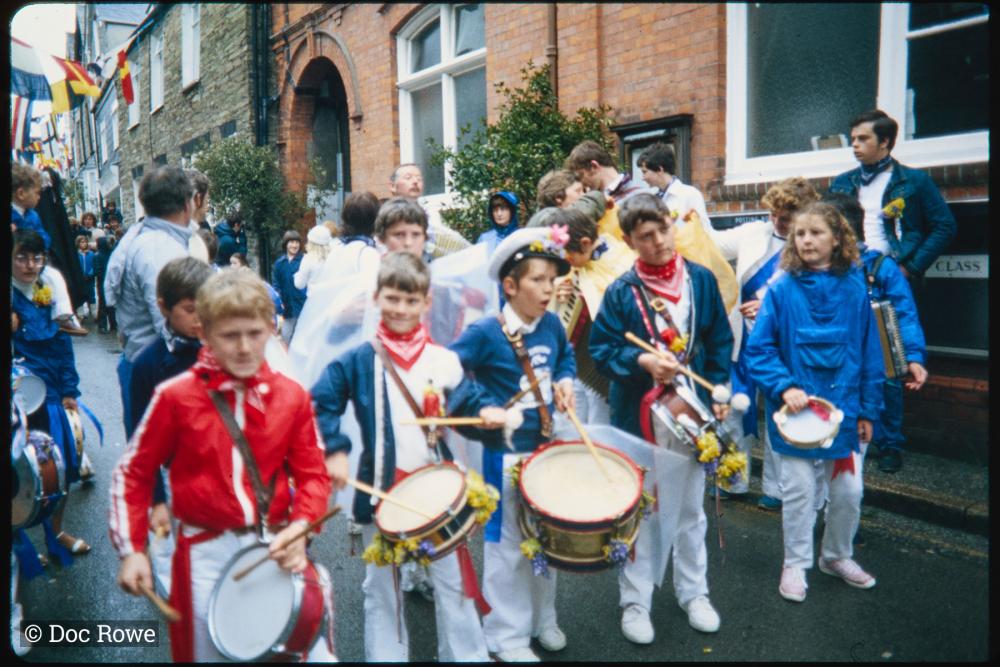 Children playing drums
