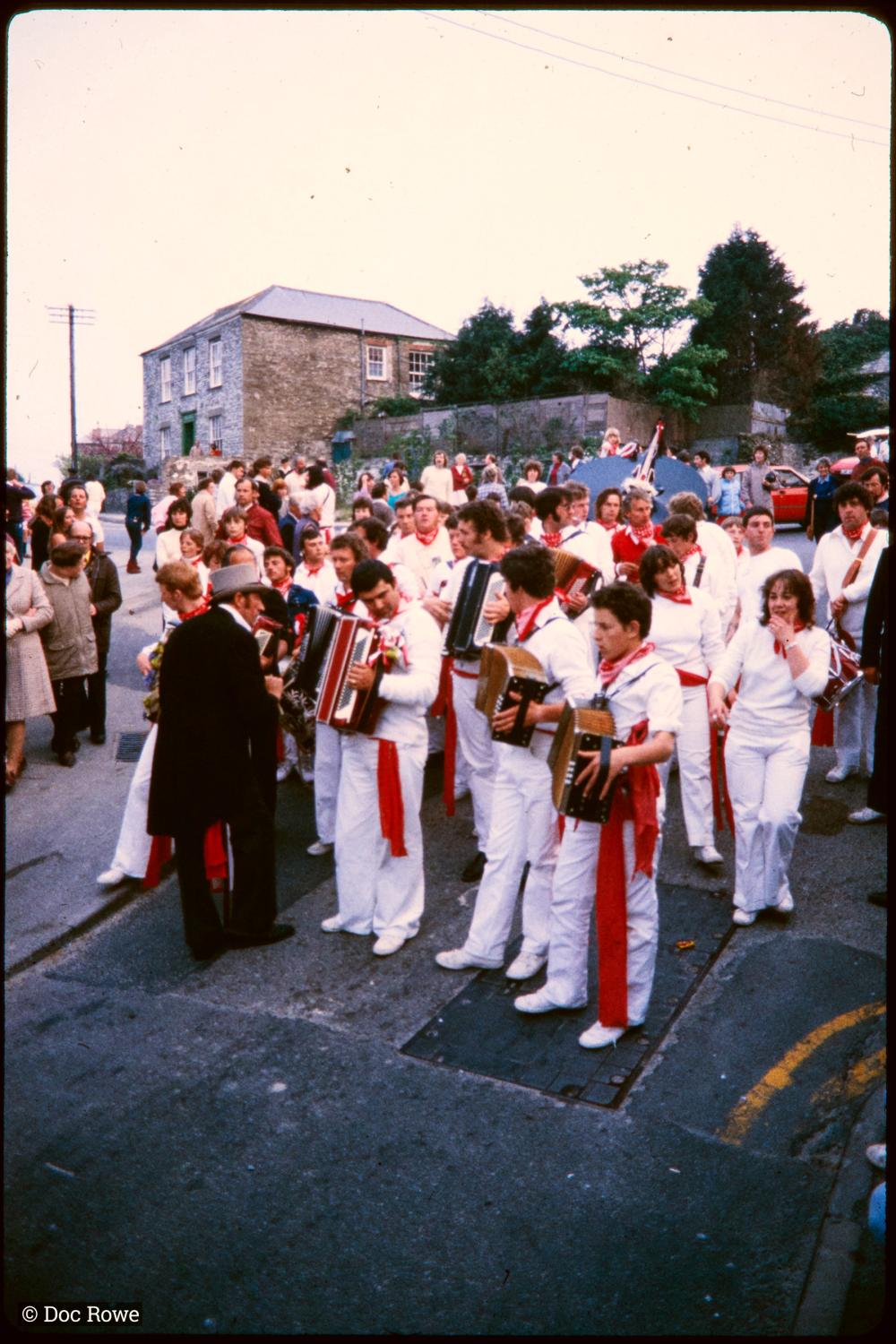 Old Oss band, led by Master of Ceremonies
