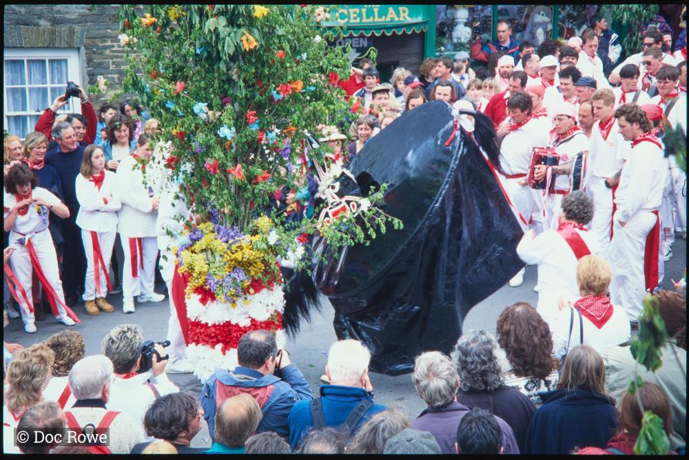 Old Oss being teased under maypole 