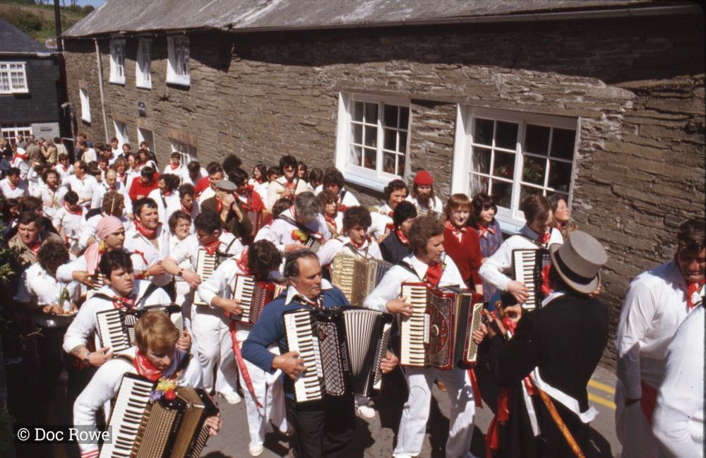 Old Oss band playing in procession