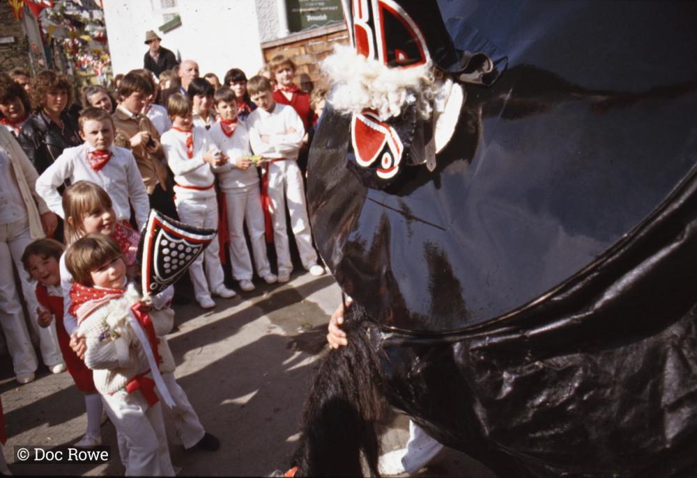Old Oss being teased by child