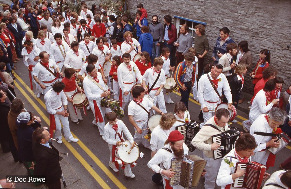 Old Oss procession