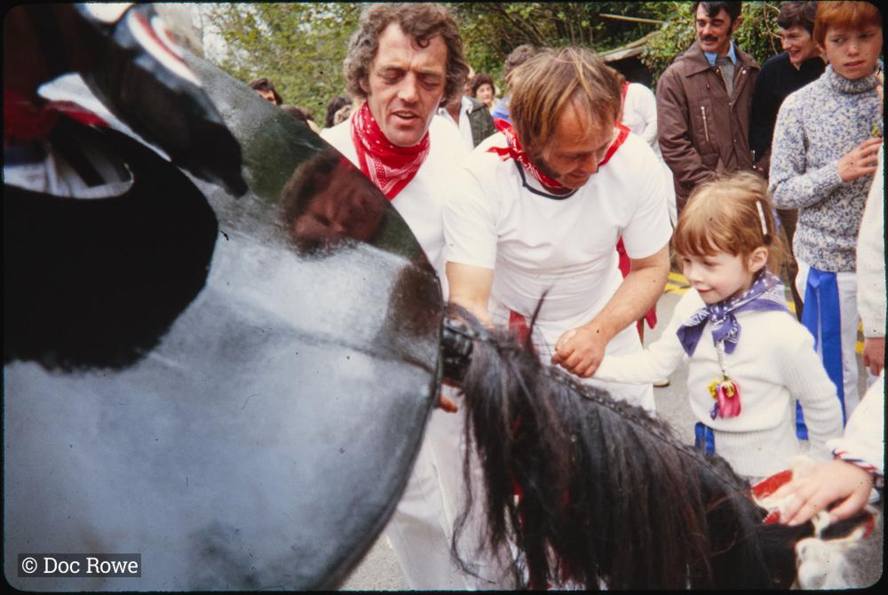Child stroking Old Oss