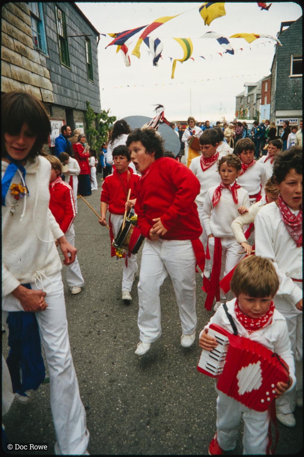Old Oss procession