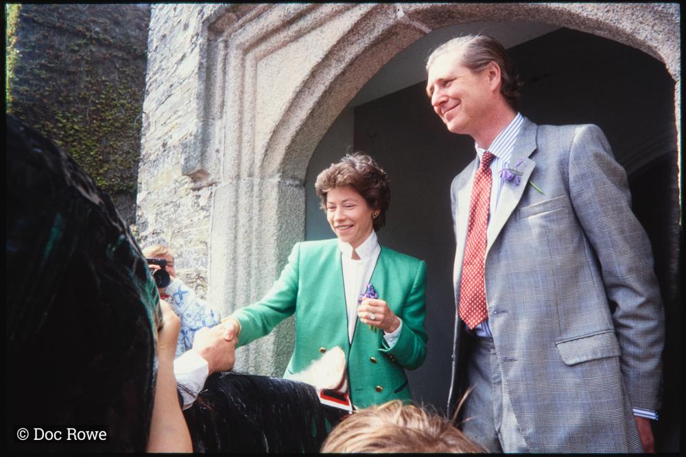 Peter and Elisabeth Prideaux-Brune greeting Old Oss