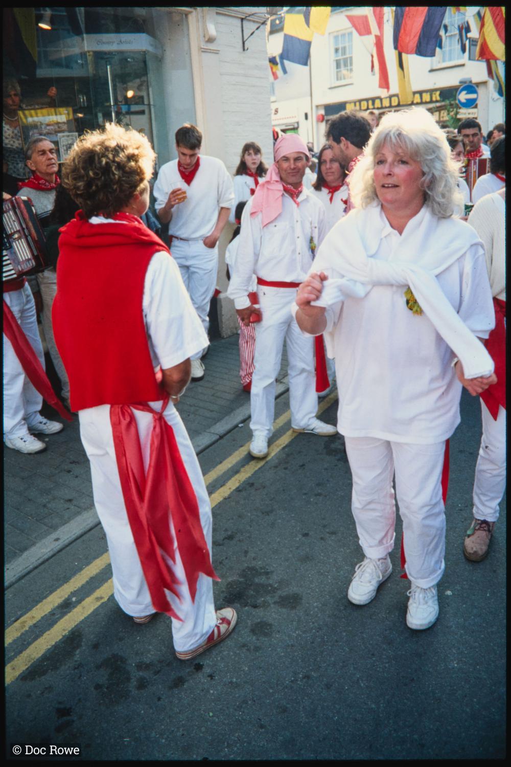 People from Old Oss in town