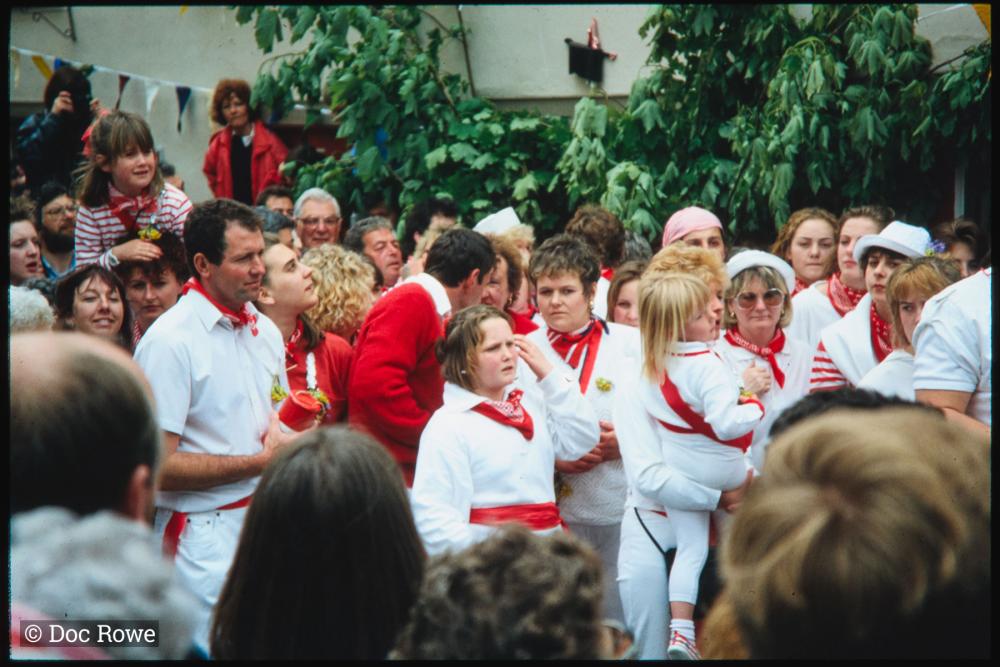 Crowd from Old Oss