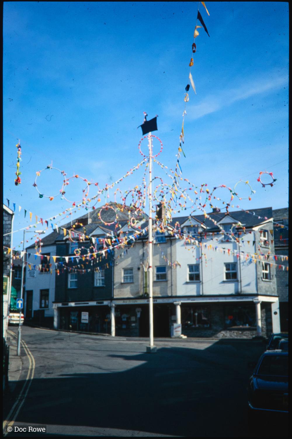 Maypole in the morning, empty streets